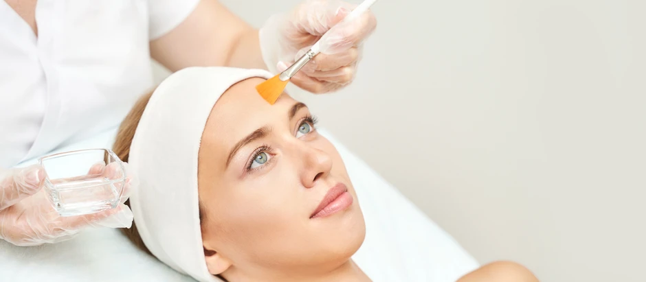 What Are The Benefits Of Chemical Peel? A Complete Guide About Chemical Peels